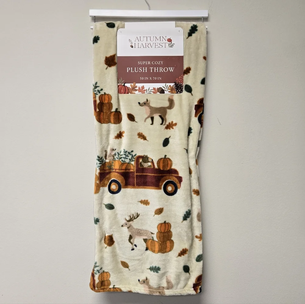 Autumn Harvest Fall Pumpkin Animal Super Cozy Plush Throw Blanket